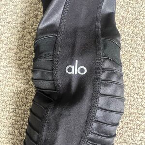 Alo Womens Moto Leggings Small